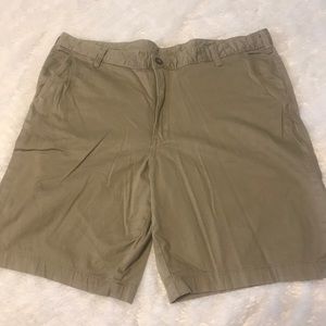 Men’s Khaki Shorts